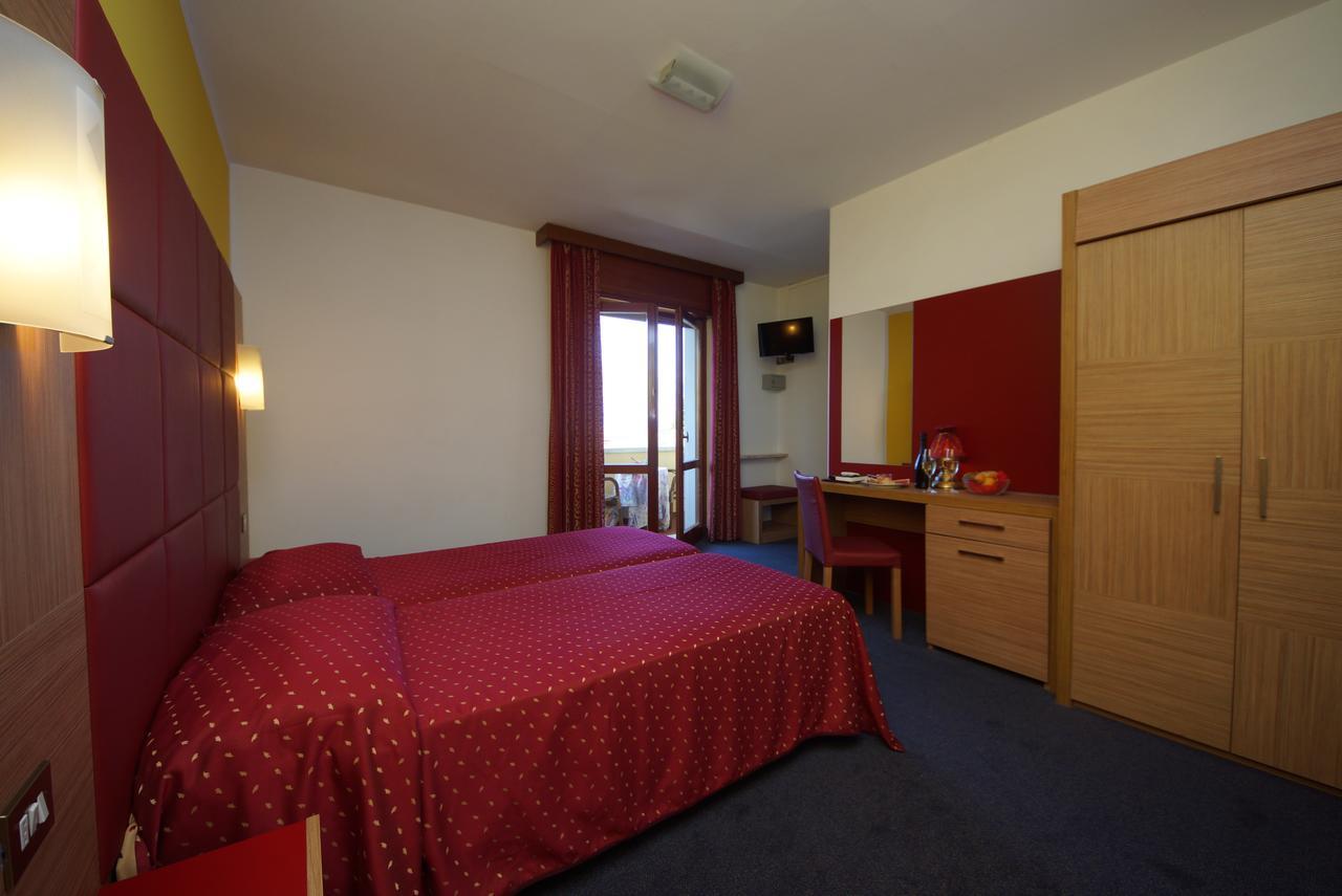 Hotel Alpi 3*